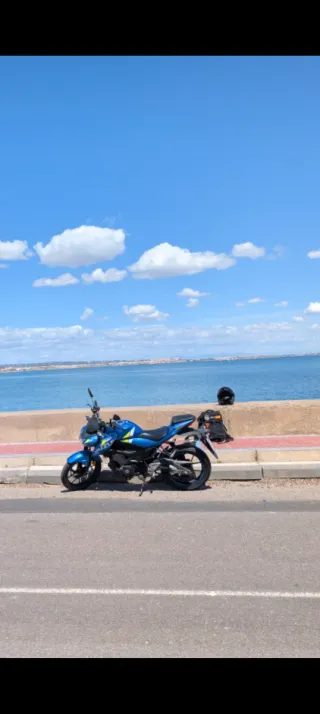 Moto Suzuki gsx s125
