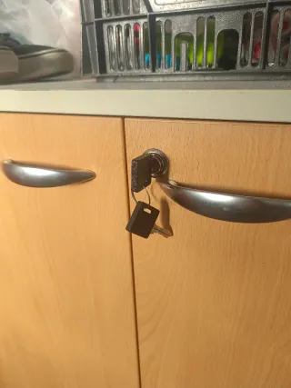 Mueble de almacenaje con llave