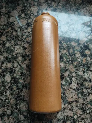 Botella de barro para licor