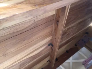 Mesa comedor y sillas rústicas