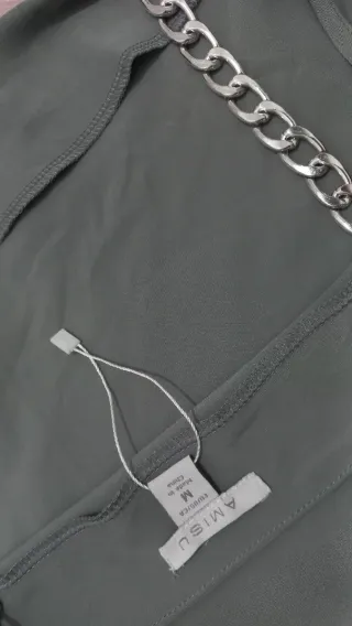 Blusa con cadenas Talla M