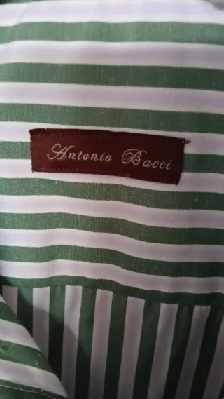 Elegante camisa de rayas