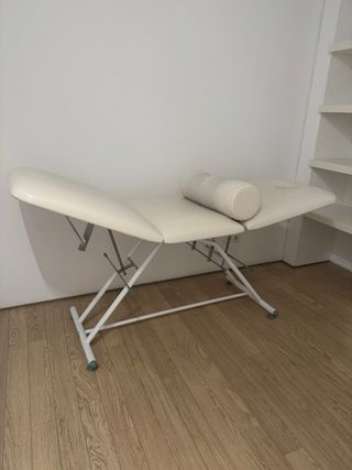 Camilla de masaje / estética ajustable