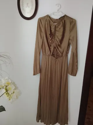 Vestido de gasa. Zara dos puesta