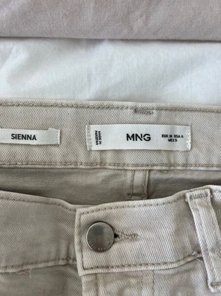 Pantalón croped mini flare elástico beige