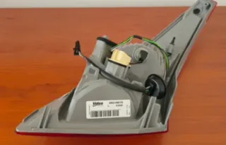 Piloto o foco trasero Izquierdo Renault Megane III