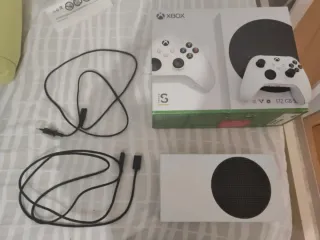 Xbox Series S Con 1 Mando Caja Y Cables Usada Poco