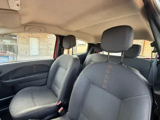 Renault Twingo Sport Eco2 1.5DCi 2010