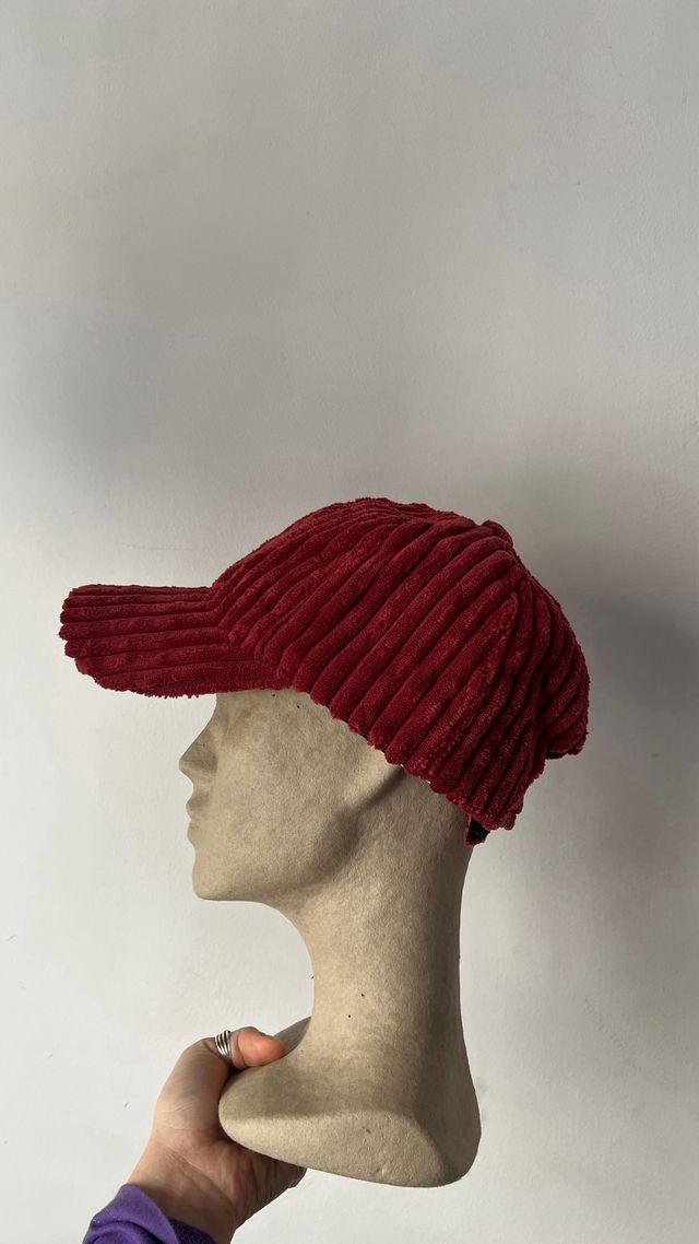 Gorra Terciopelo Burdeos