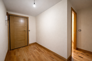 AMPLIO Y LUMINOSO PISO CON GARAJE EN URBANIZACIÓN