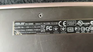 Asus VivoBook S200E 11.6" Touchscreen | i3 | 4GB