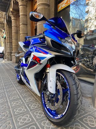 SUZUKI GSXR 600 del 2007 con 56675km