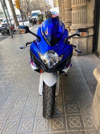 SUZUKI GSXR 600 del 2007 con 56675km