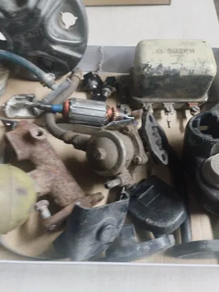 Lote piezas mecánica Seat 600