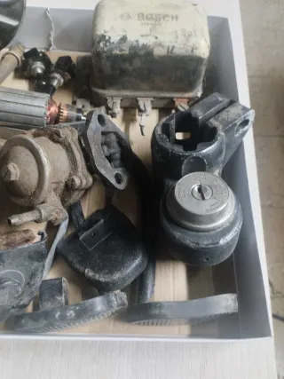 Lote piezas mecánica Seat 600