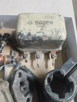 Lote piezas mecánica Seat 600