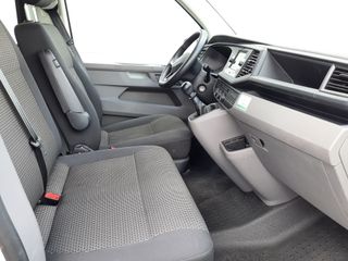 Volkswagen Caravelle Origin 2023