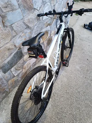 Bicicleta MTB Blanca
