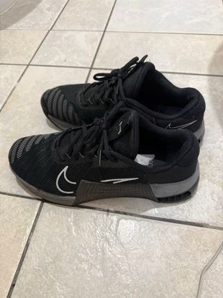 Nike Metcon 9 negras – Talla 43 – Muy buen estado