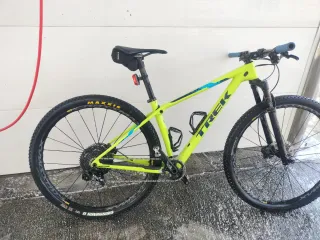 Bicicleta montaña trek procaliber 29" carbono