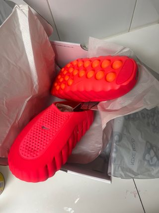 Nike Mind 001 Talla 44 Color rojo