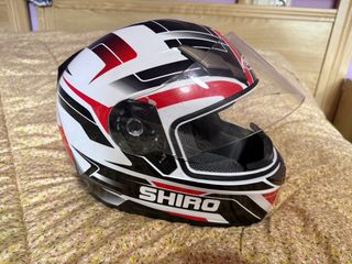 Casco moto shiro solo usado 2 veces