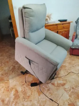 Poltrona relax elettrica grigia