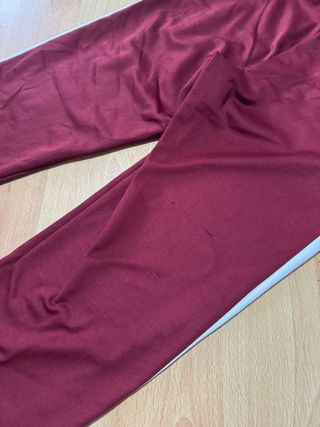 Jogger Armani Talla S Burdeos