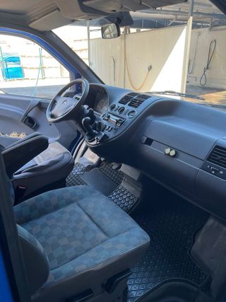 Mercedes-Benz Vito 2000
