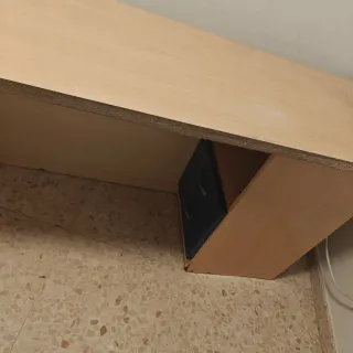 Mesa escritorio con cajonera