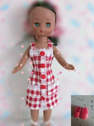 Lesly vestido a cuadros rojo y blanco