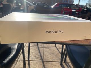 Caja de macbook pro