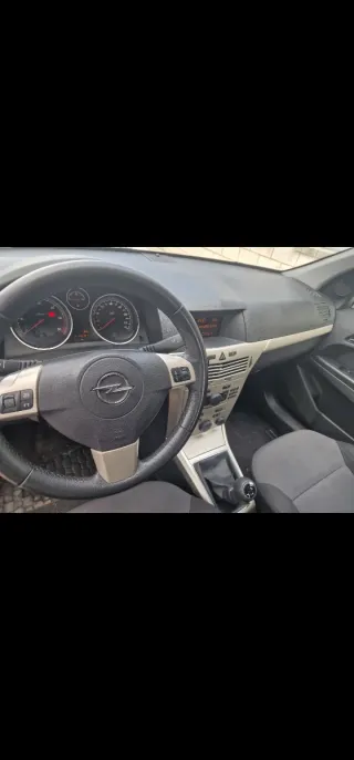 Opel Astra 2008