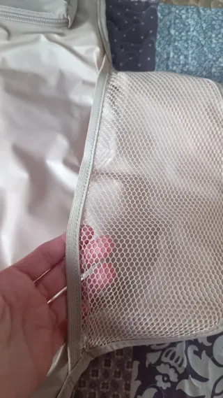 Bolso cambiador para bebé OYSHO sin estrenar,beige