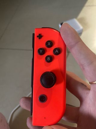 Mando original Switch derecho de color rojo