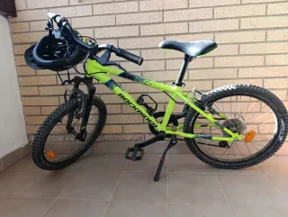 Bicicleta infantil Rockrider verde