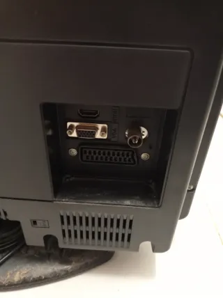 Televisor OKI, modelo V19D PH