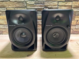 Pioneer Dj DM-50D Altavoces Monitor Activo 5”