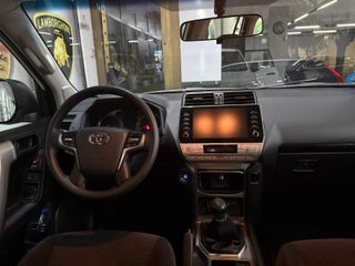 Toyota Land Cruiser 2.8 D-4D GX 7 Plazas