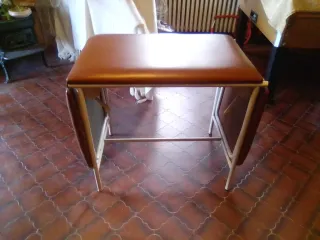 Lettino ambulatorio/massaggi marrone