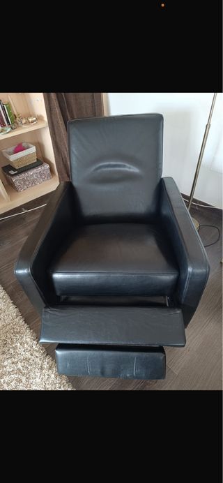 SILLÓN DE PIEL EN PERFECTO ESTADO