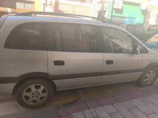 Opel Zafira 2002