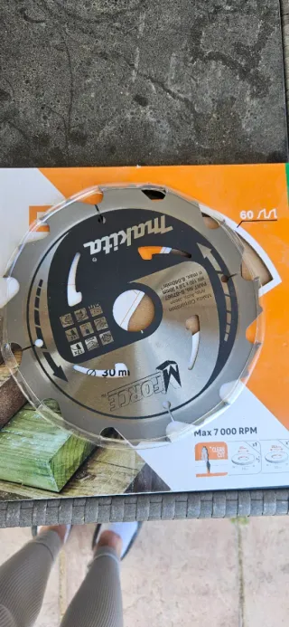 Sierra Circular Makita HS7601 190mm