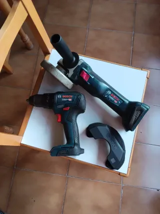 AMOLADORA BOSCH GWS 18V-10 Y TALADRO BOSCH 18V-55