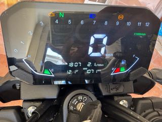 Voge 125R – 1.075 km | Como nueva + muchos extras