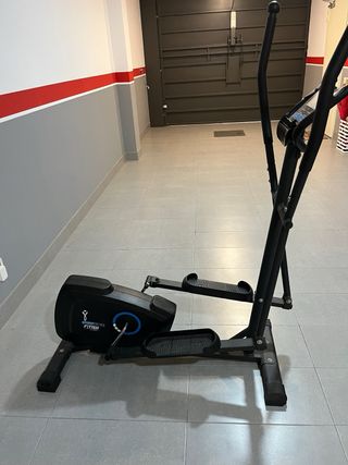 Bicicleta elíptica negra