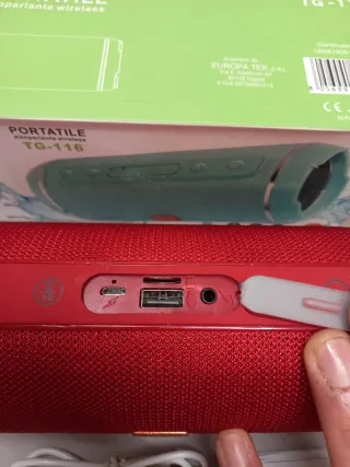 Cassa speajer bluetooth con funzione radio fm