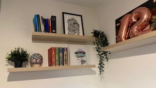 Estantería Balda flotante de madera natural