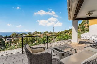 Casa pareada en alquiler en Zona el Higuerón en Benalmádena