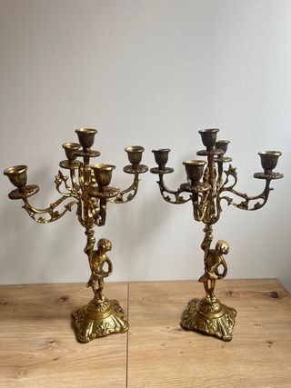 Pareja candelabros antiguos bronce macizo querubin